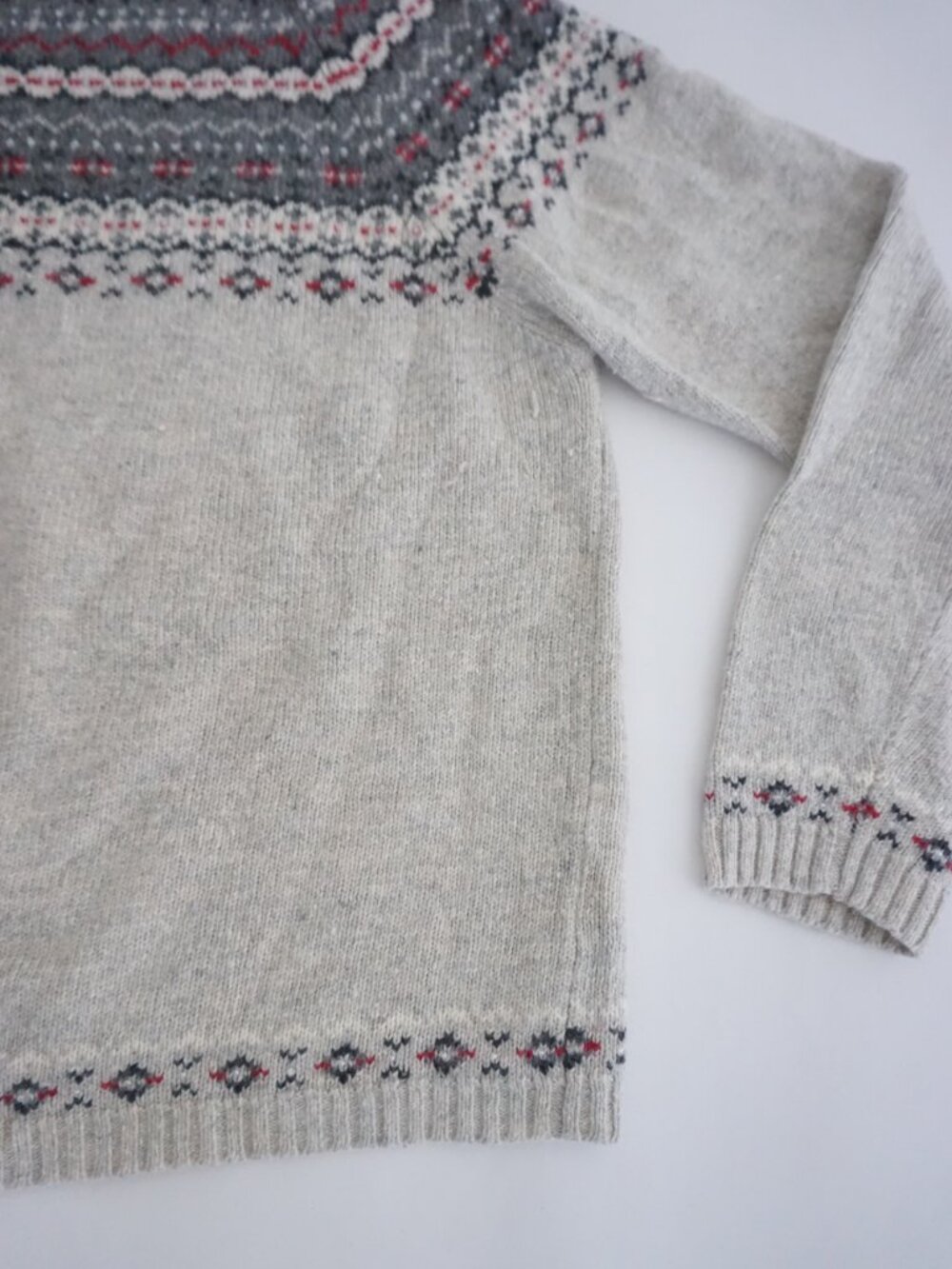 Vintage Northern Reflections Grey Fair Isle Knit Sweater Red White Nordic Wool L - Picture 5 of 9